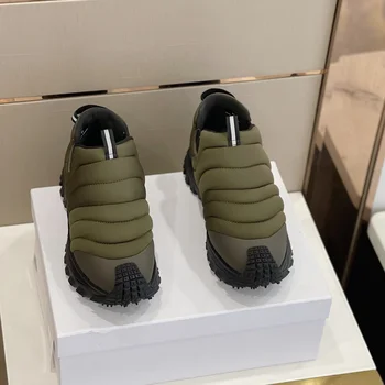 Mon Marca de Sapatos Kawaii Caterpillar Forma Sólida Listras Verdes do Exército Slip-on Homens Sapatilha coreano Moda Esporte Quente Sapatos Casuais